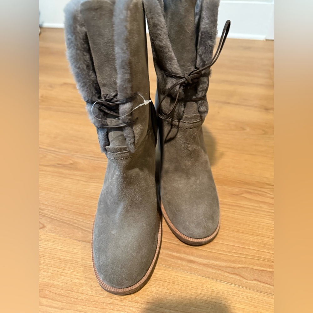 Ugg fur lined boots